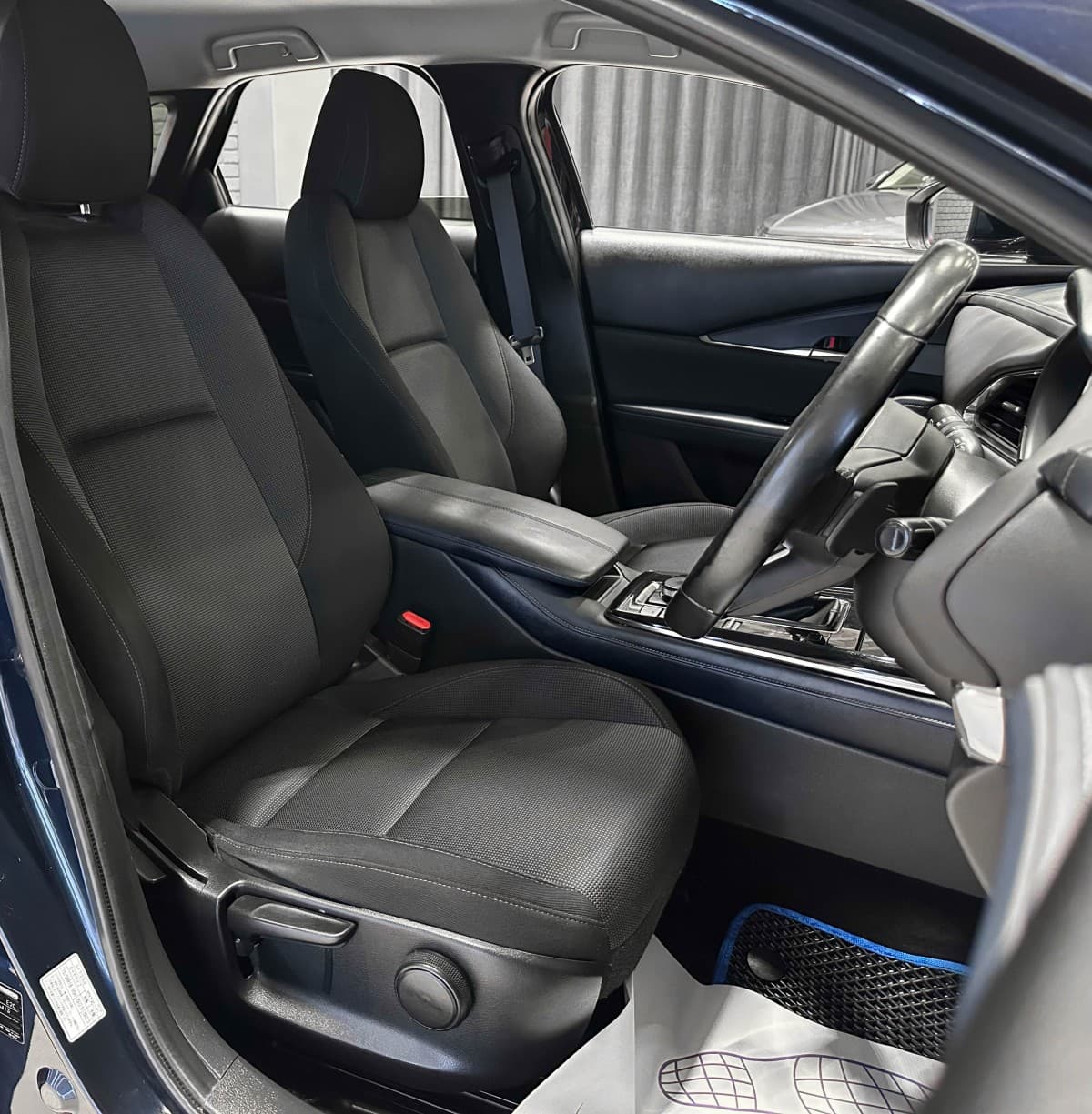 Mazda CX-30 - фото 11