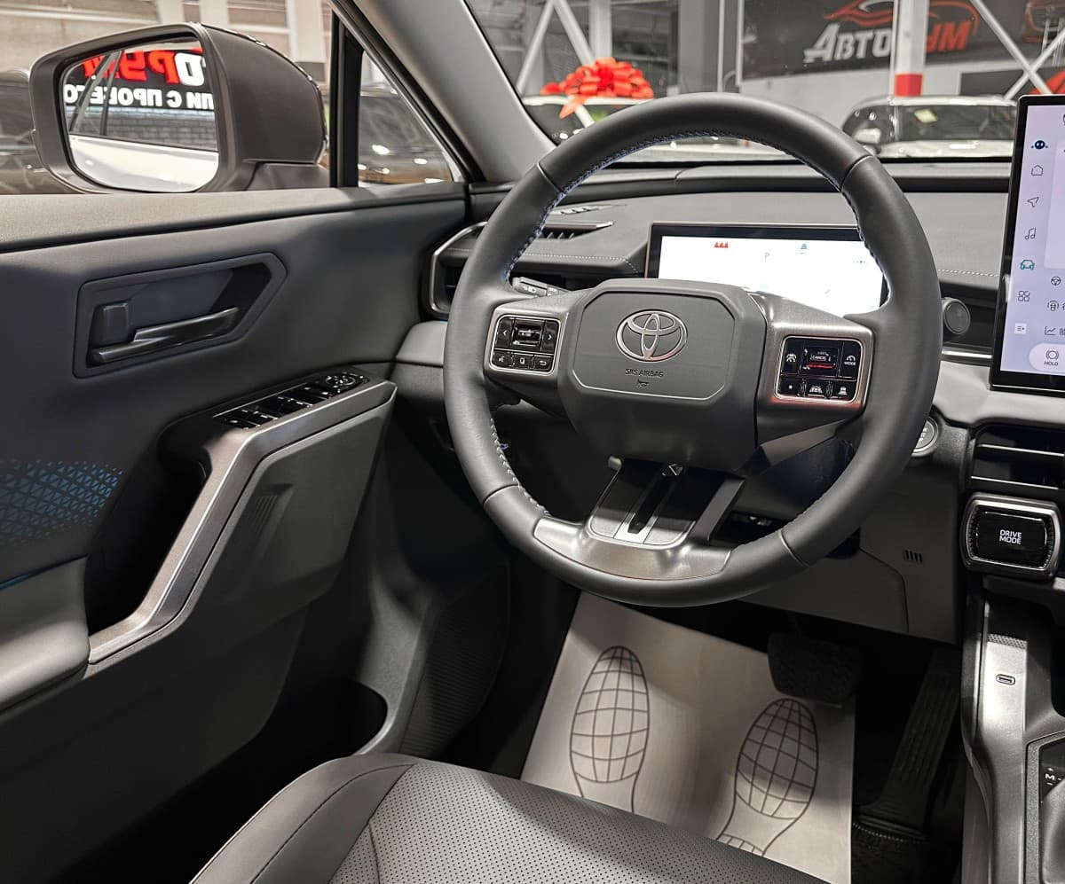 Toyota RAV4 - фото 31