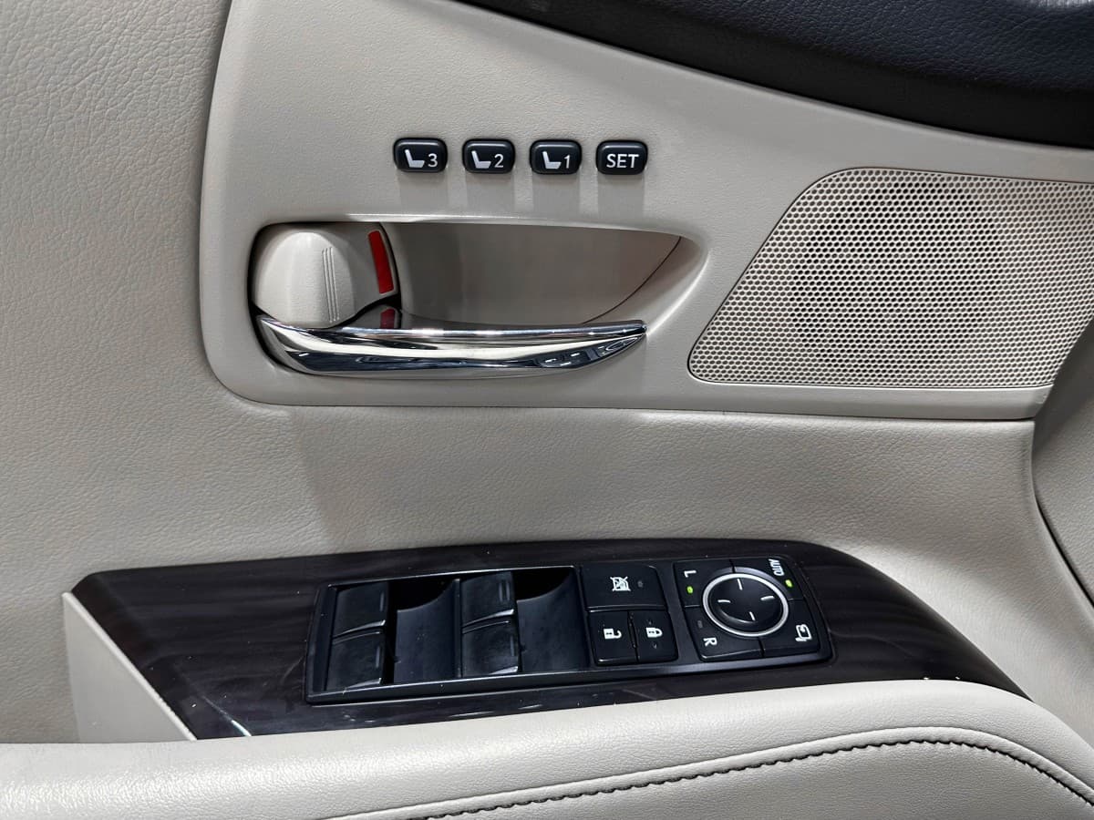 Lexus RX270 - фото 17