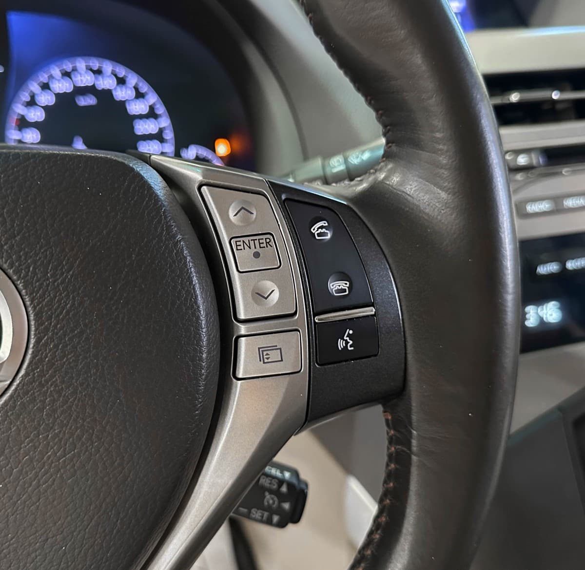 Lexus RX270 - фото 20