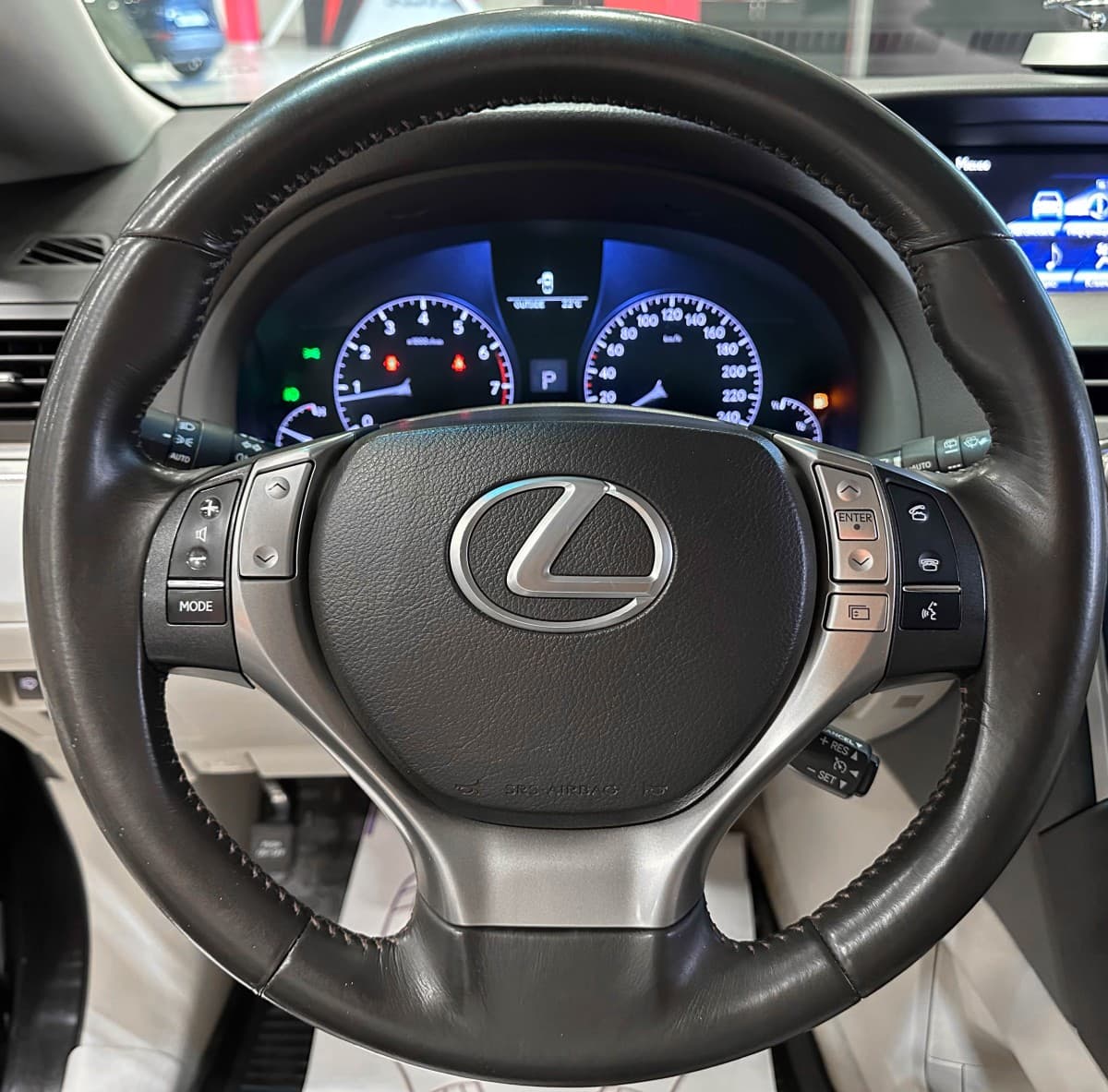 Lexus RX270 - фото 26