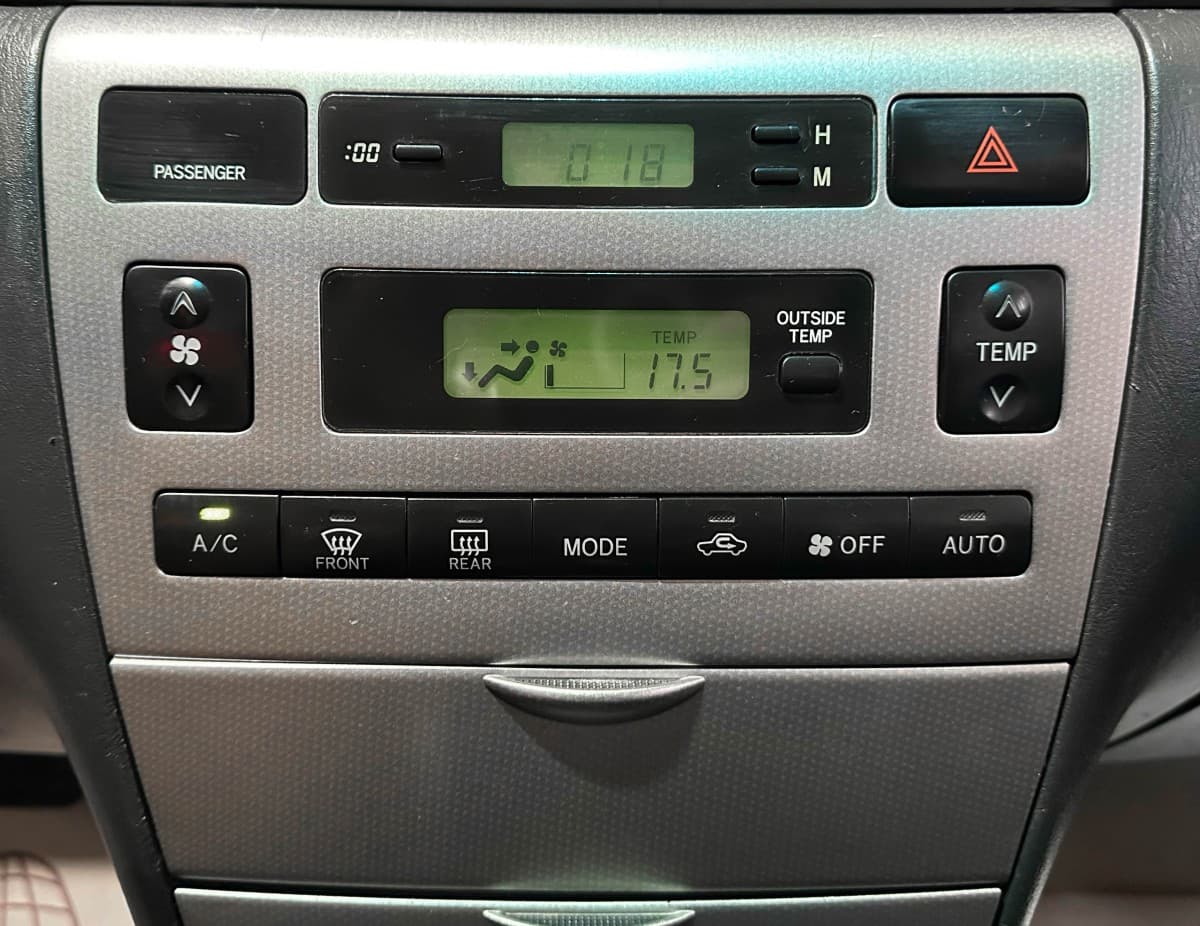 Toyota Corolla - фото 22