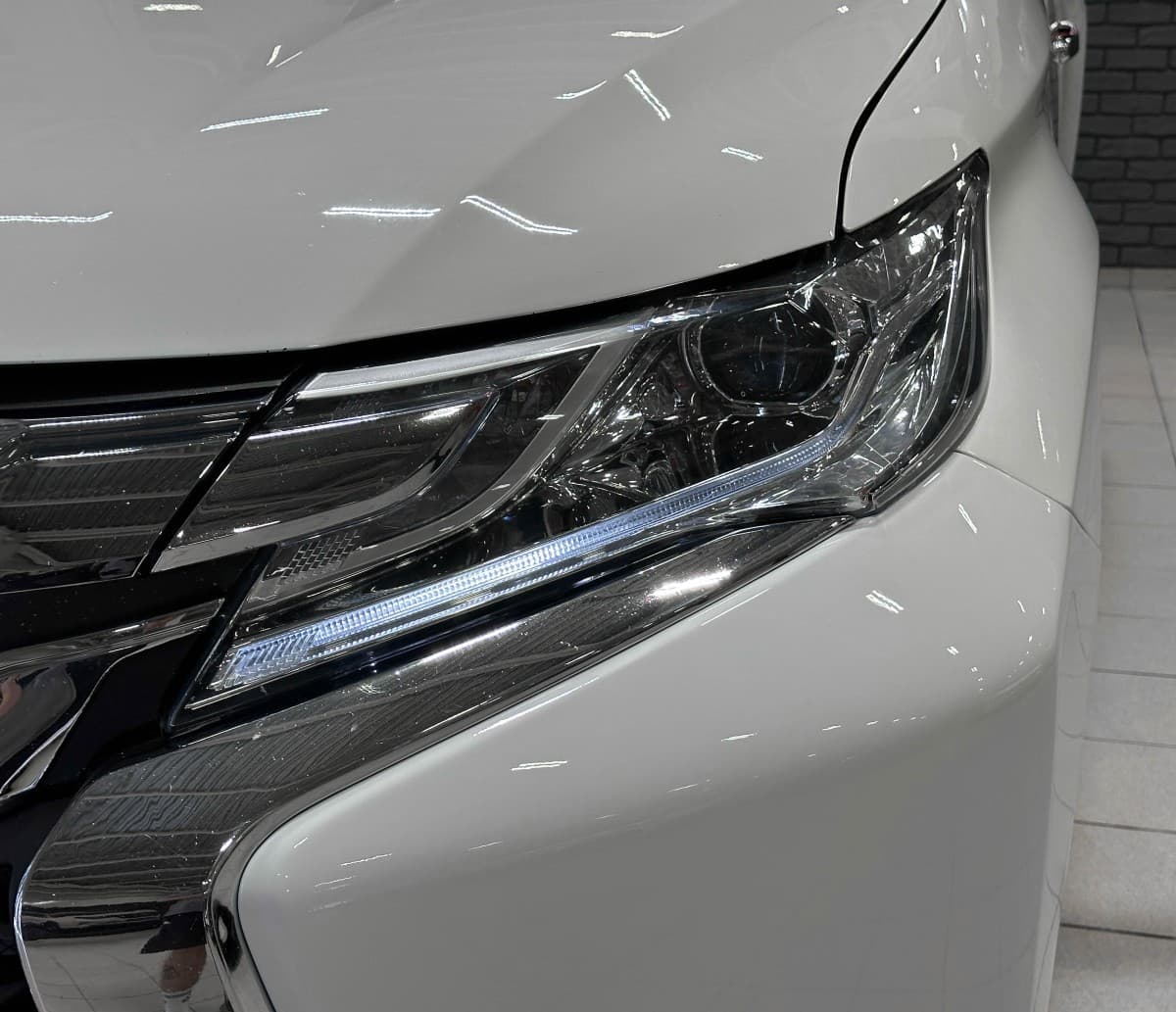 Mitsubishi Pajero Sport - 4