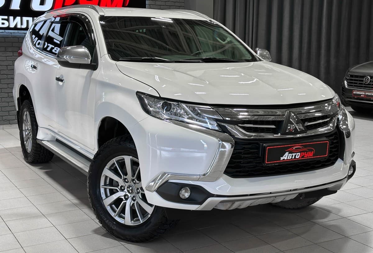 Mitsubishi Pajero Sport - 5