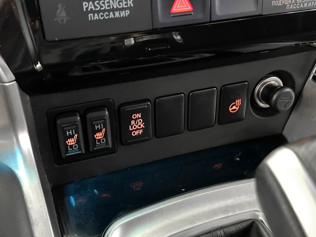 Mitsubishi Pajero Sport - фото 25