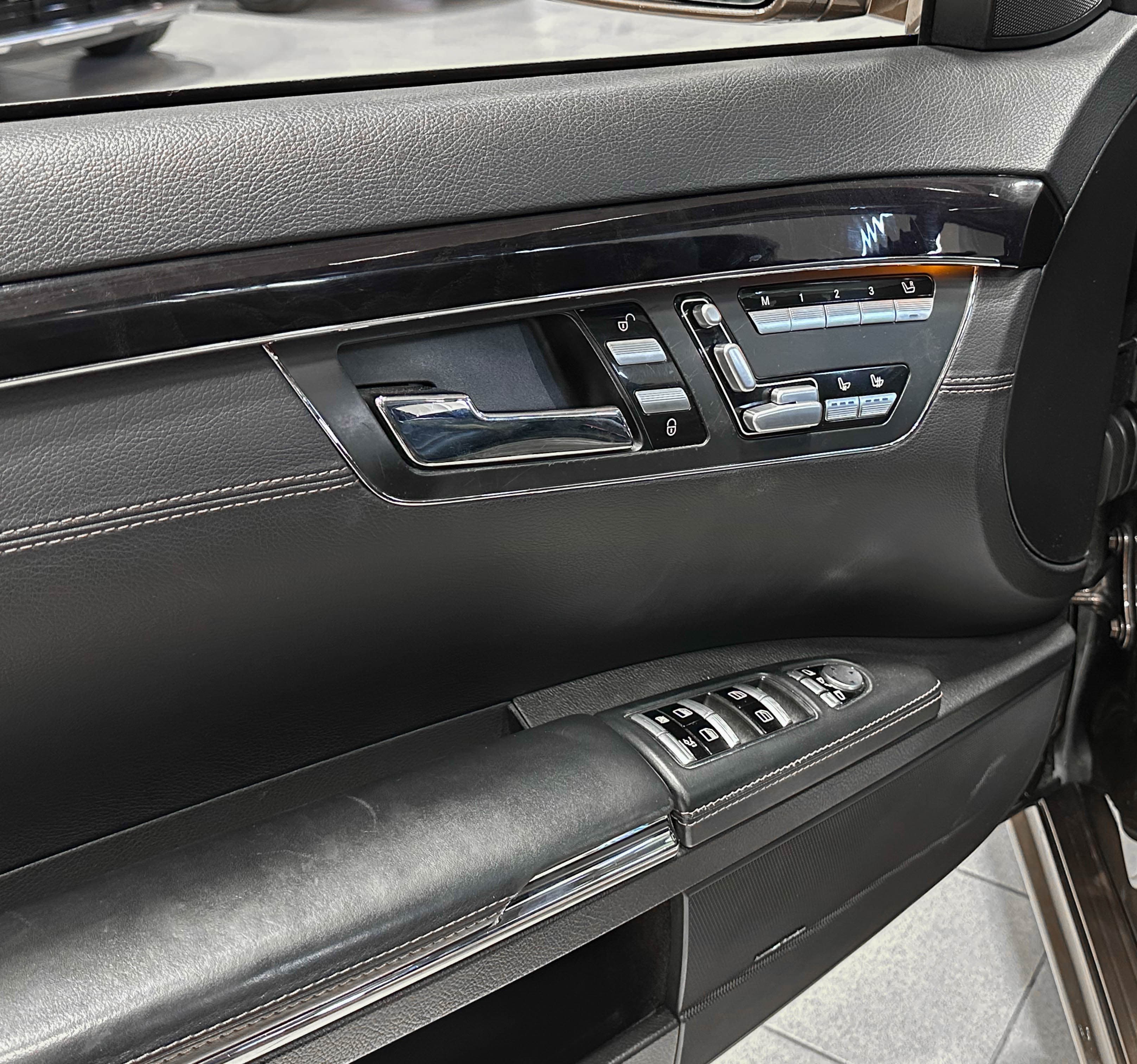Mercedes-Benz S-Класс - фото 14