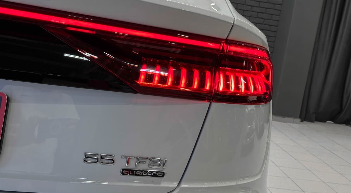 Audi Q8 - фото 9