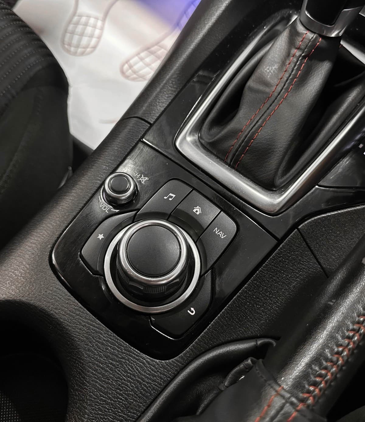 Mazda Axela - фото 25
