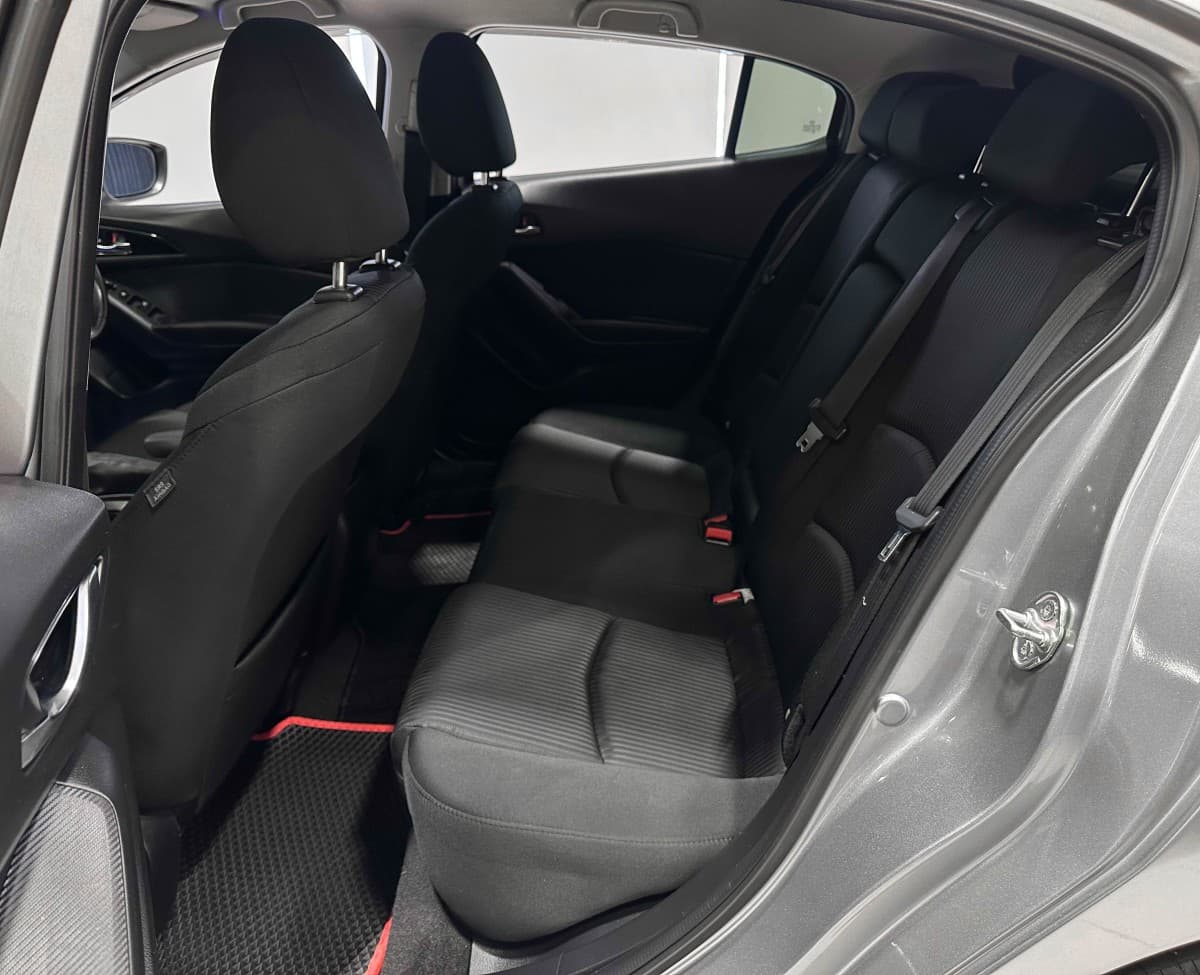 Mazda Axela - фото 14