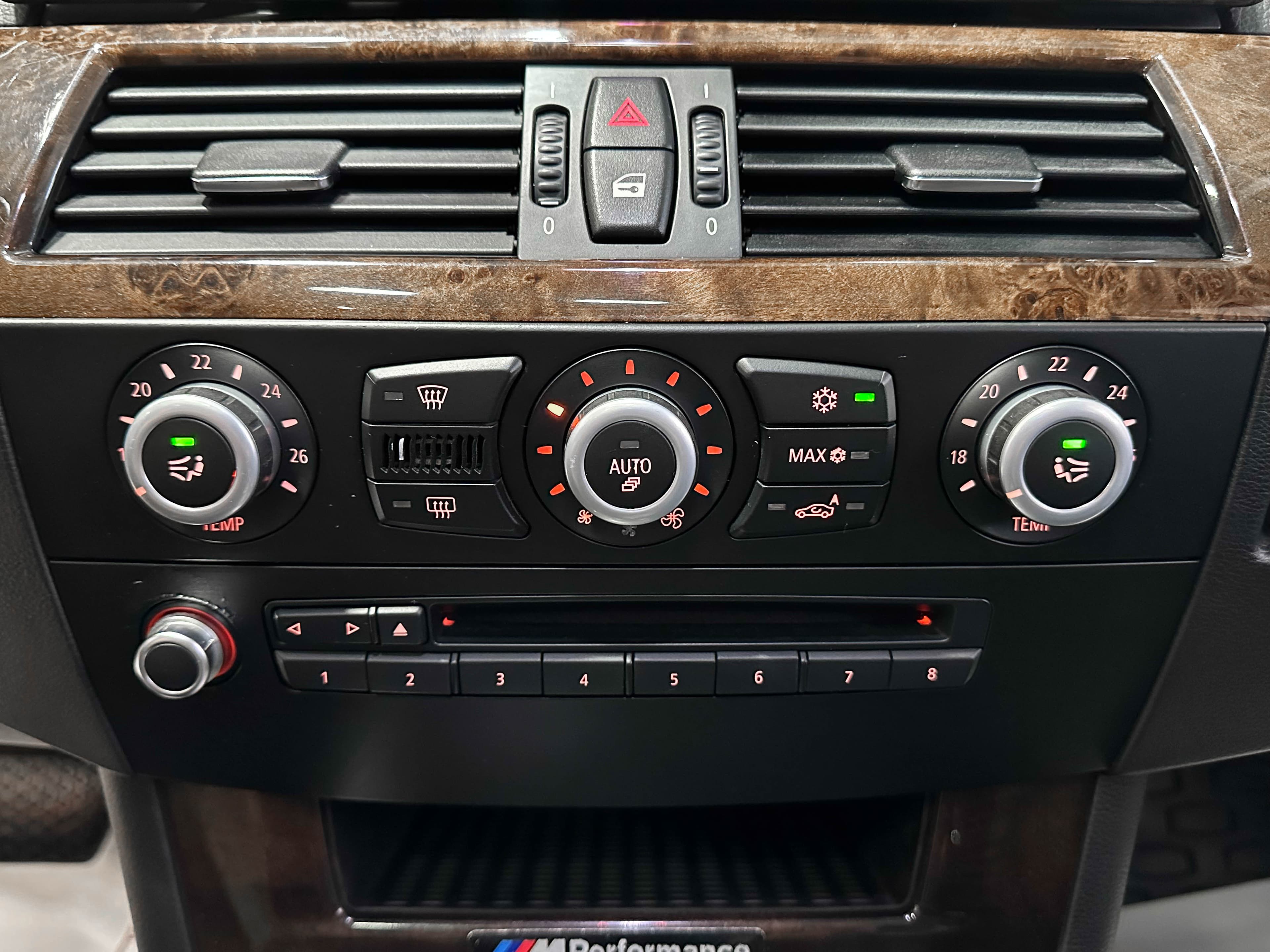 BMW 525I - фото 26