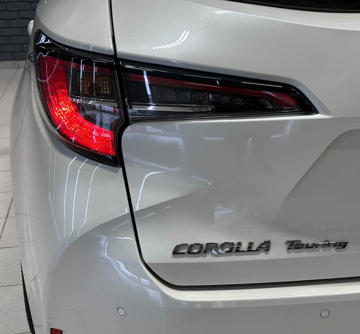 Toyota Corolla Touring - фото 8