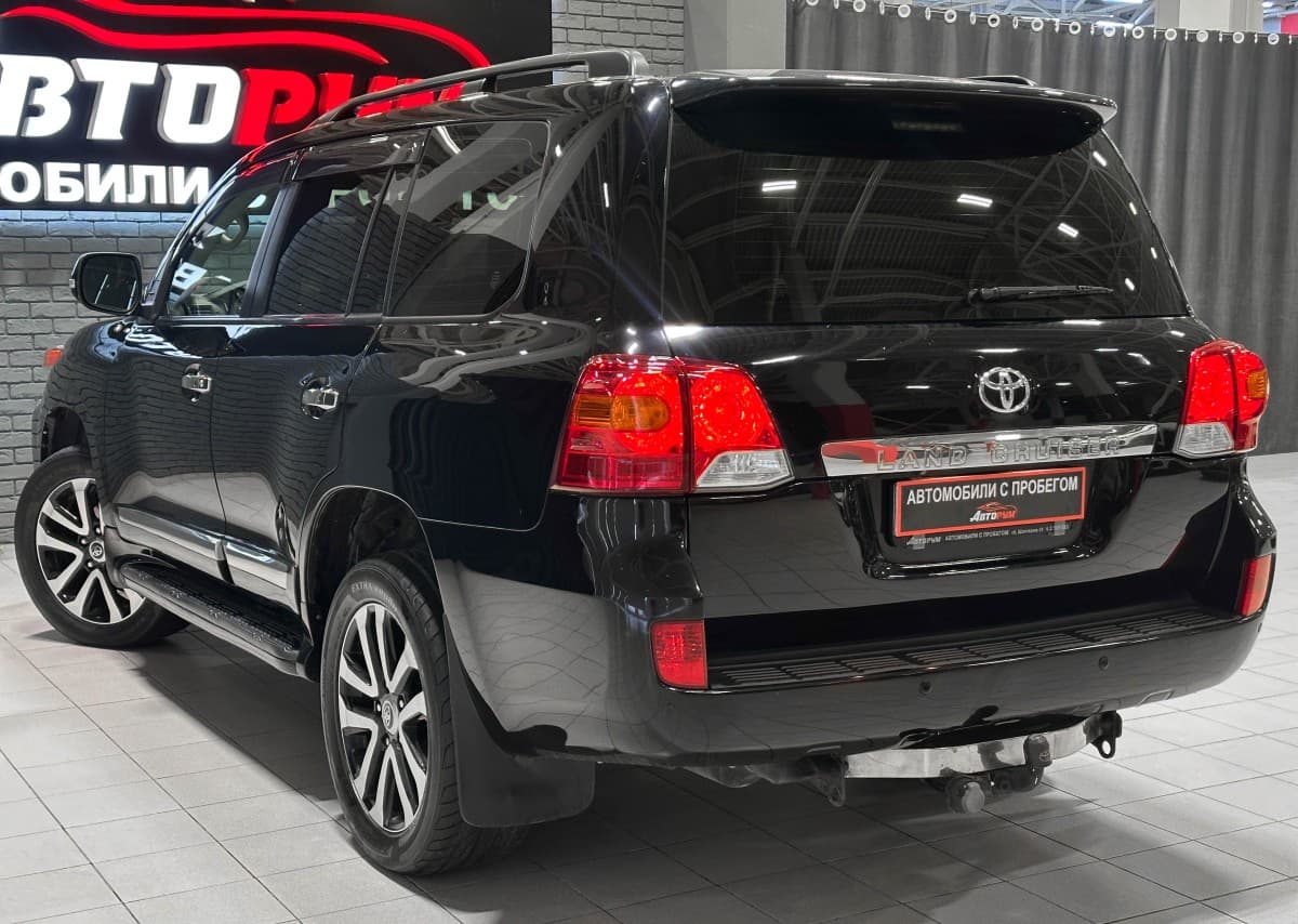 Toyota Land Cruiser - фото 9