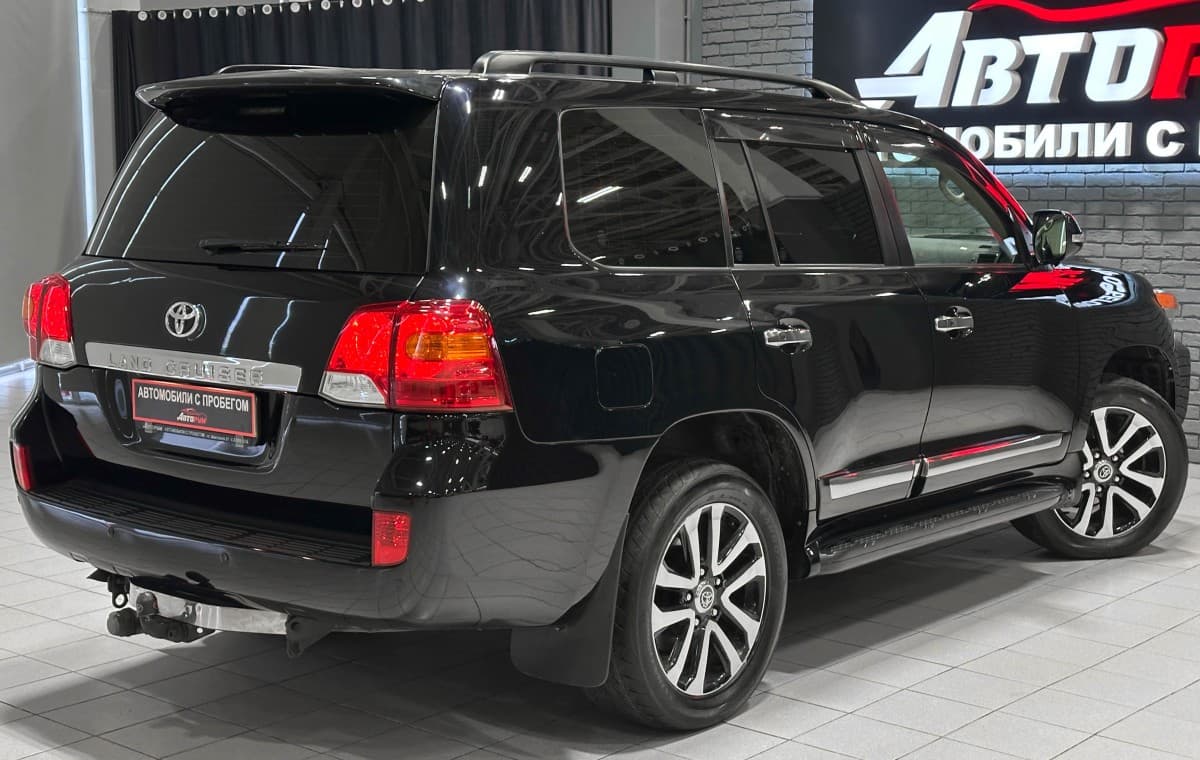 Toyota Land Cruiser - фото 6
