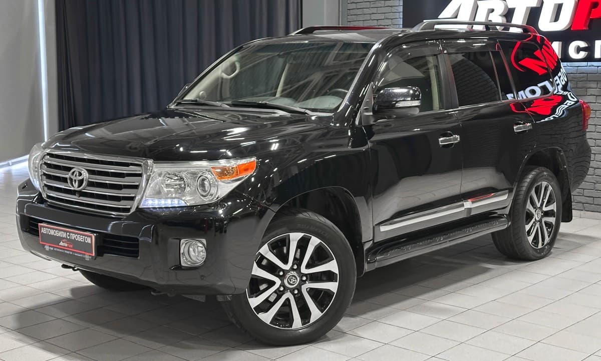 Toyota Land Cruiser - 2