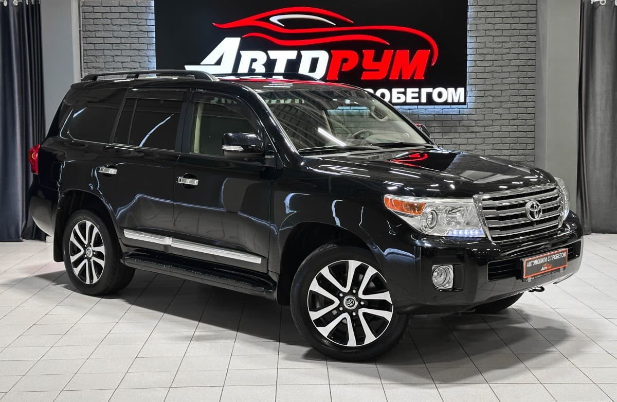 Toyota Land Cruiser - 1