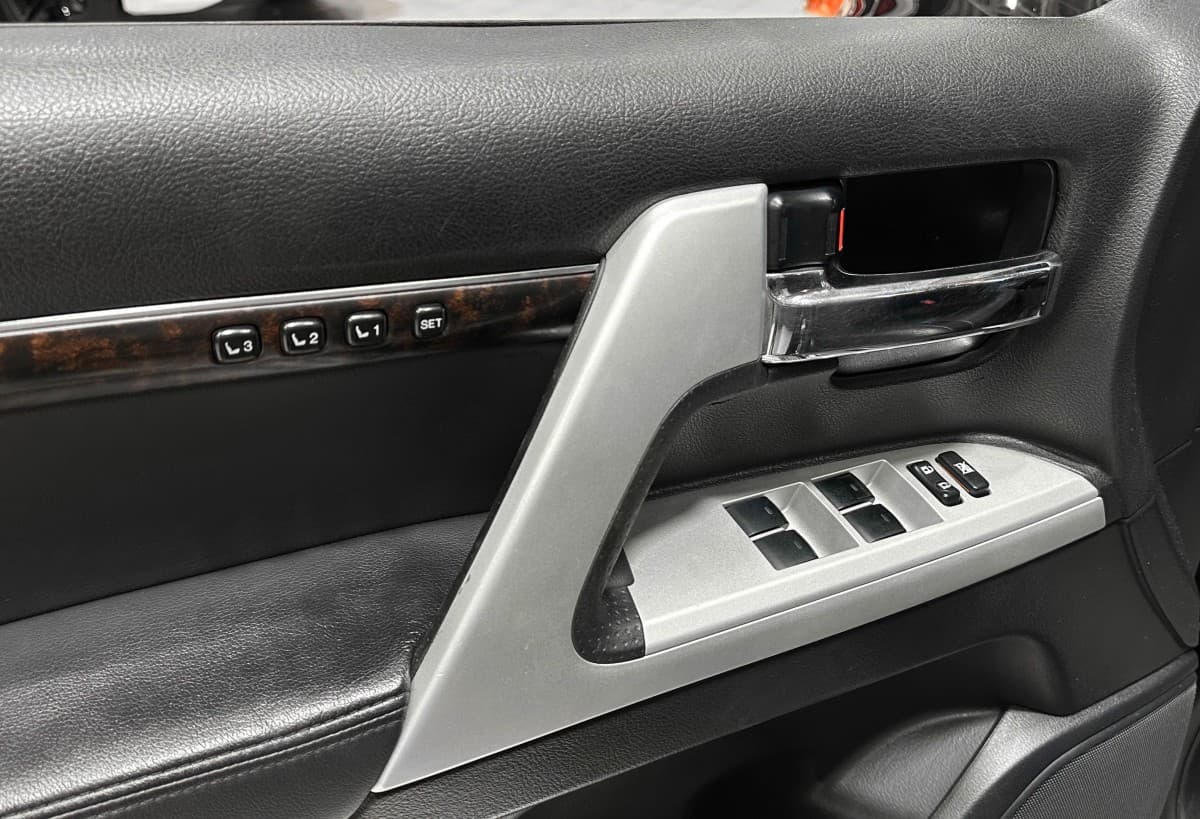 Toyota Land Cruiser - фото 17