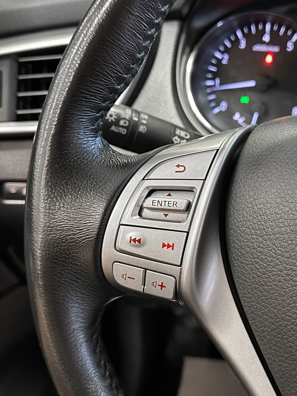 Nissan Qashqai - фото 18