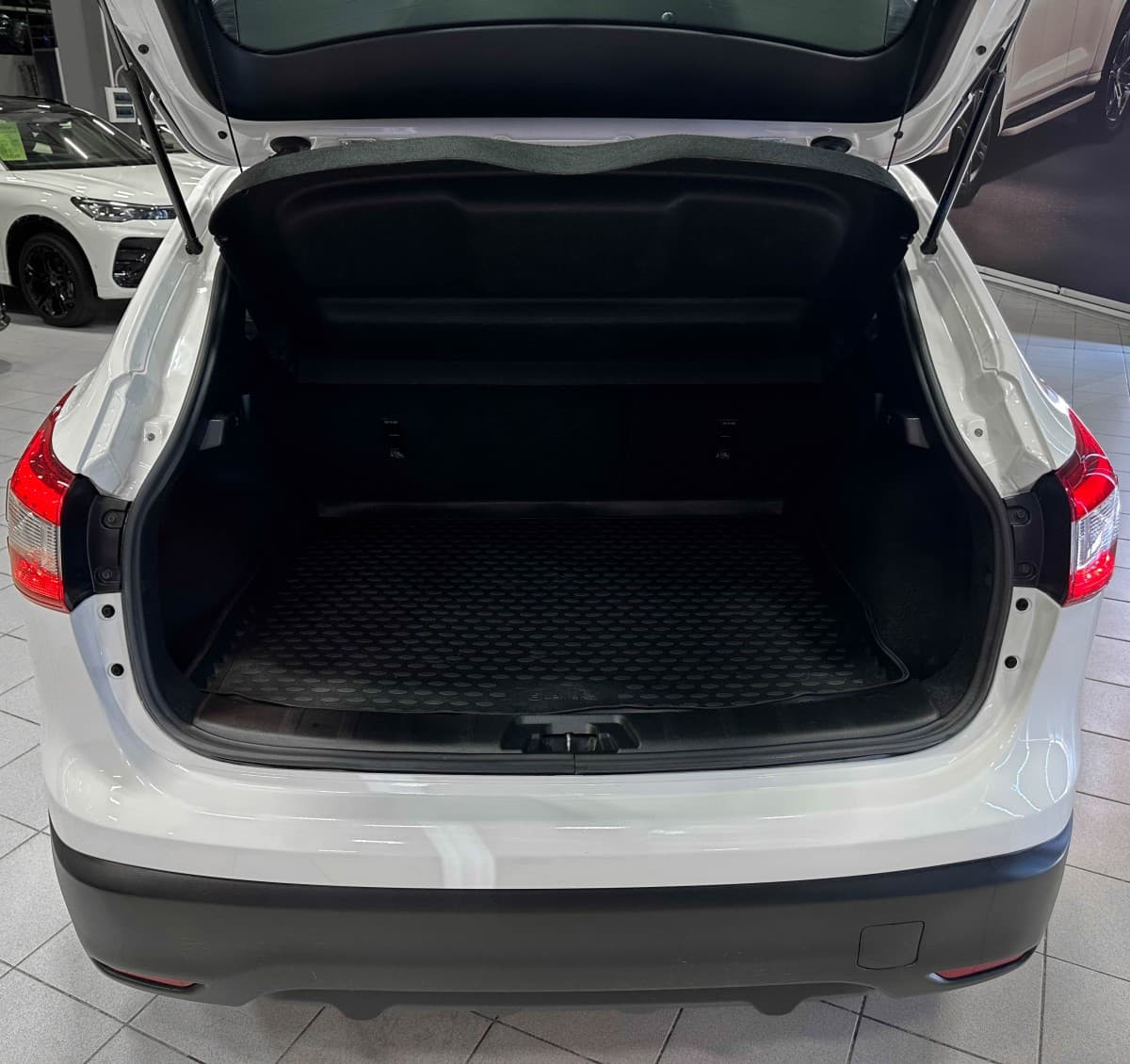Nissan Qashqai - фото 13
