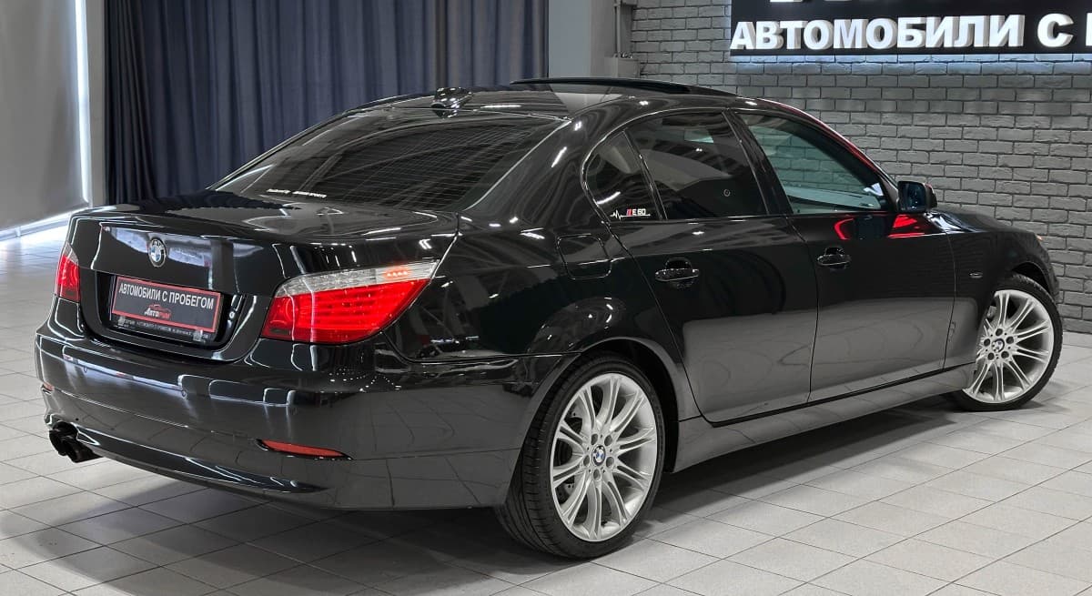 BMW 525I - фото 6