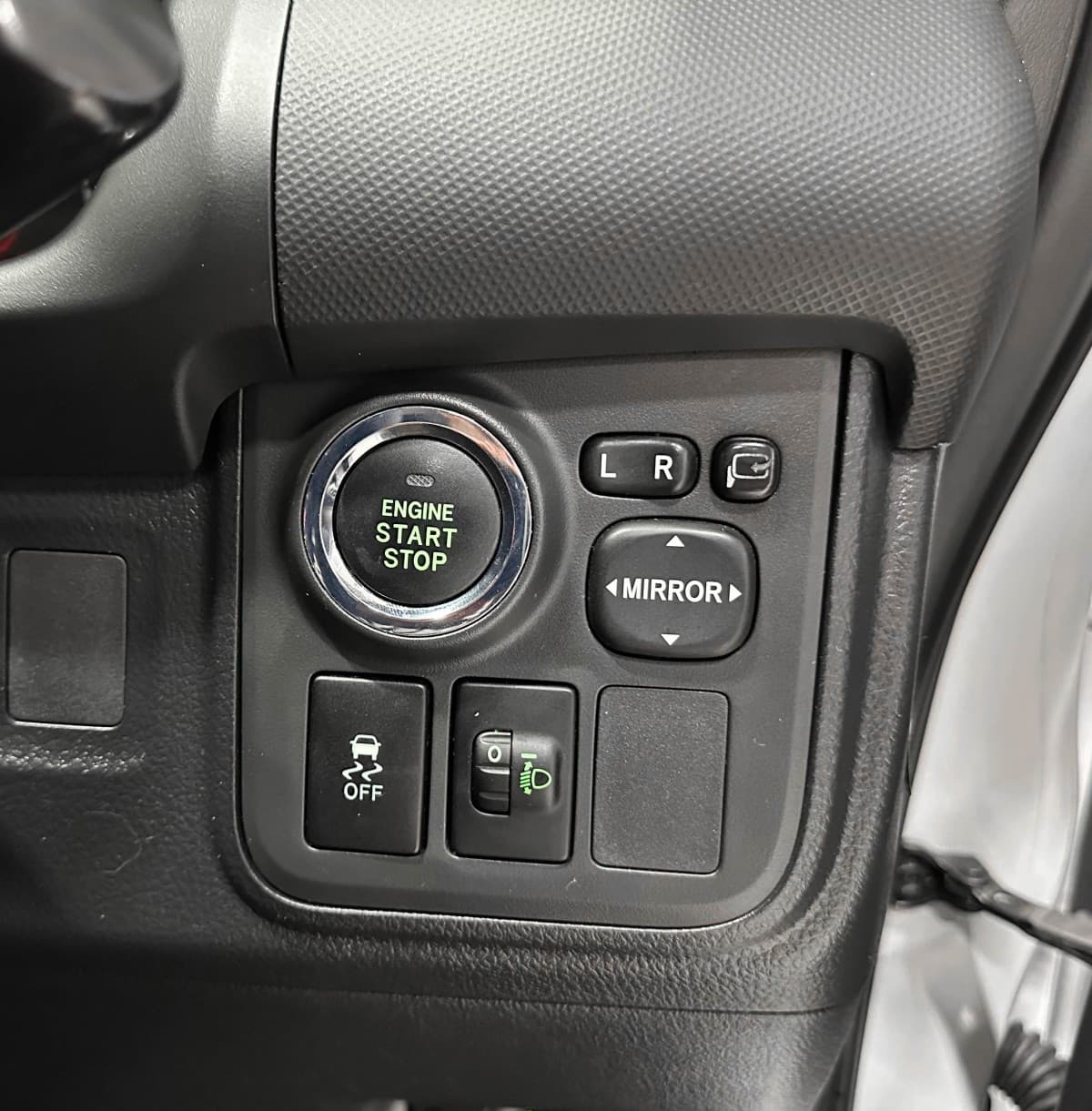 Toyota Wish - фото 20