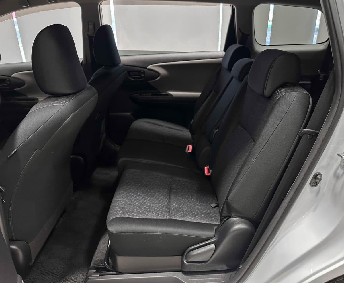 Toyota Wish - фото 15