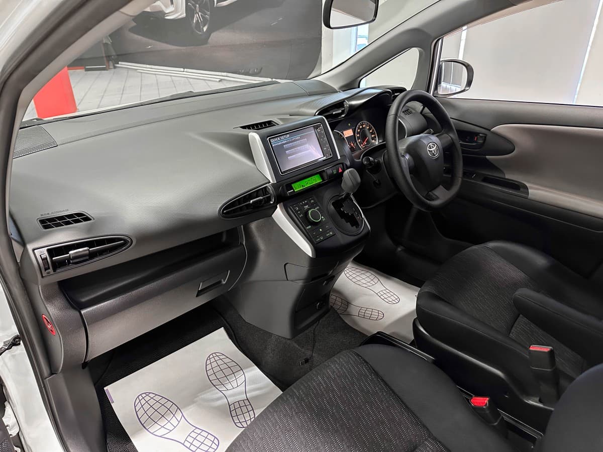 Toyota Wish - фото 17