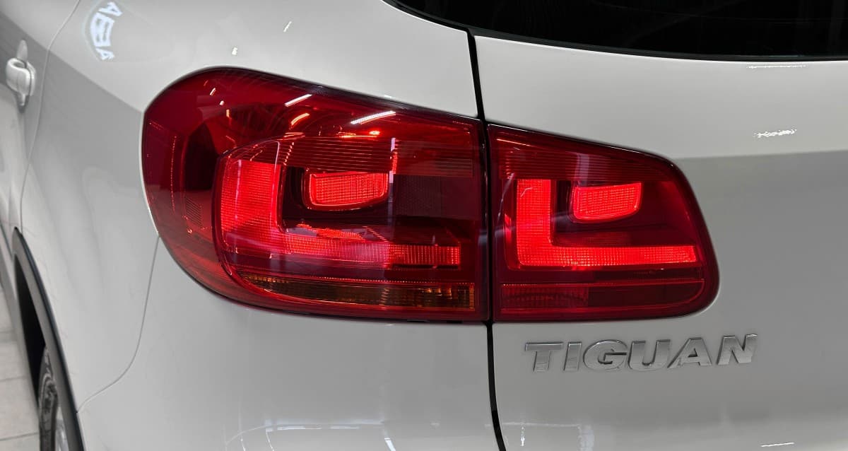 Volkswagen Tiguan - фото 8