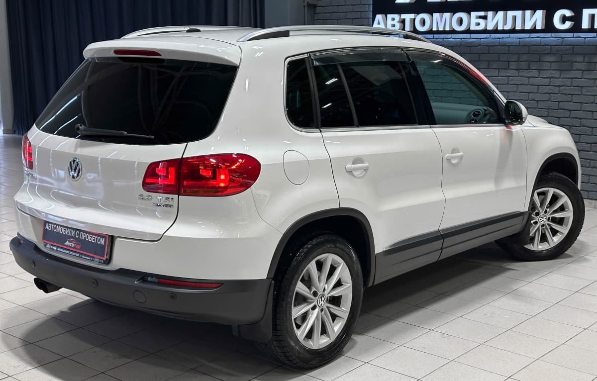 Volkswagen Tiguan - фото 6