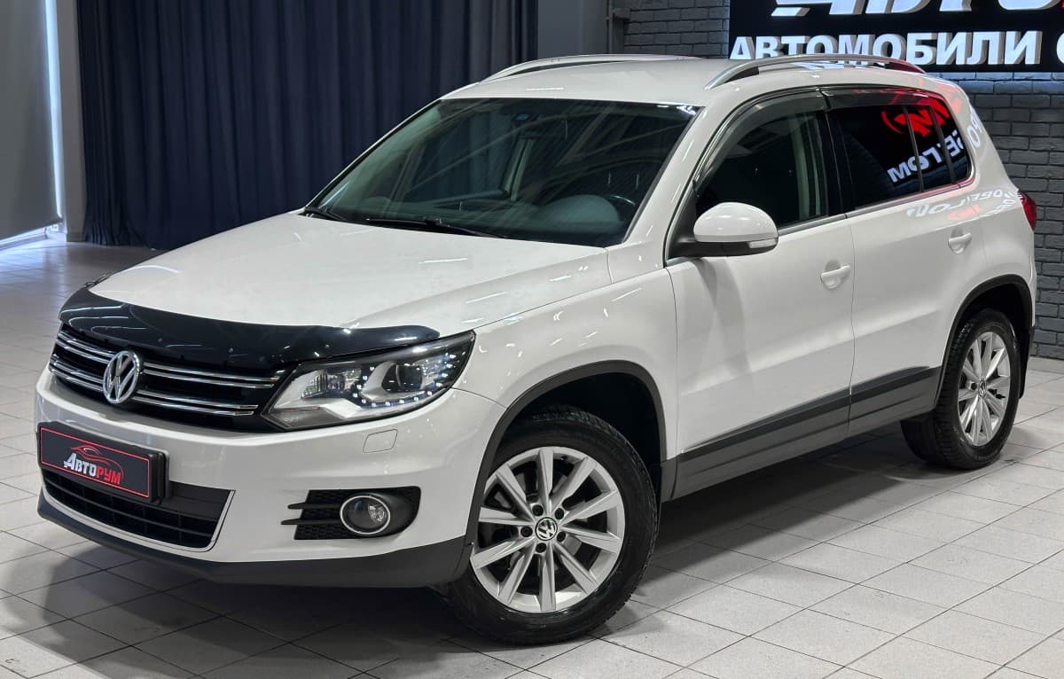 Volkswagen Tiguan - 2