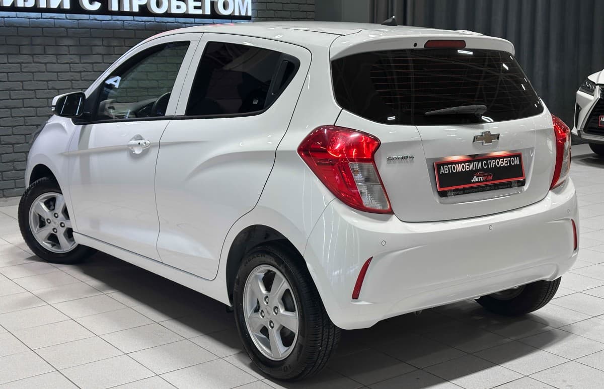 Chevrolet Spark - фото 9