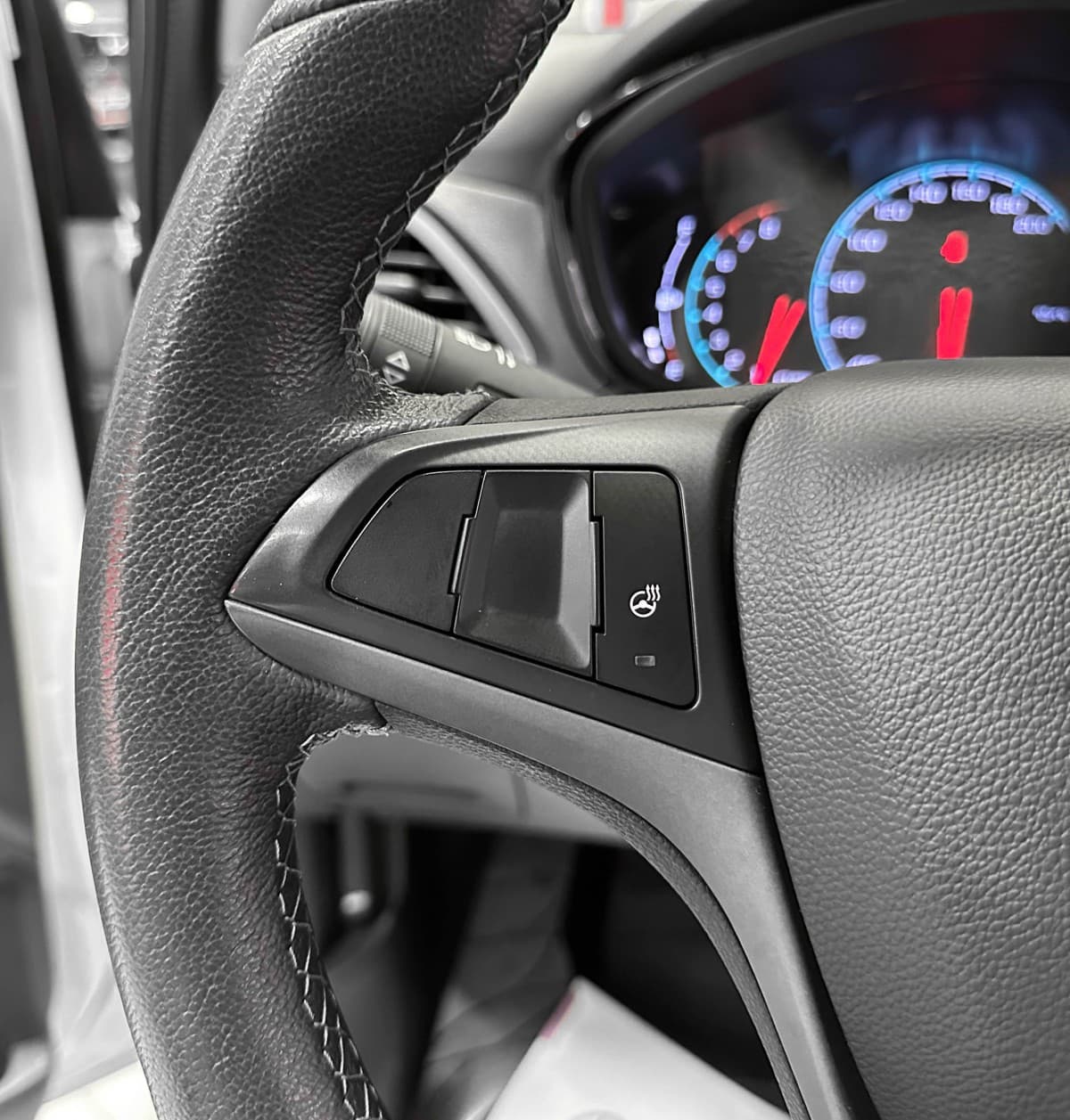 Chevrolet Spark - фото 21