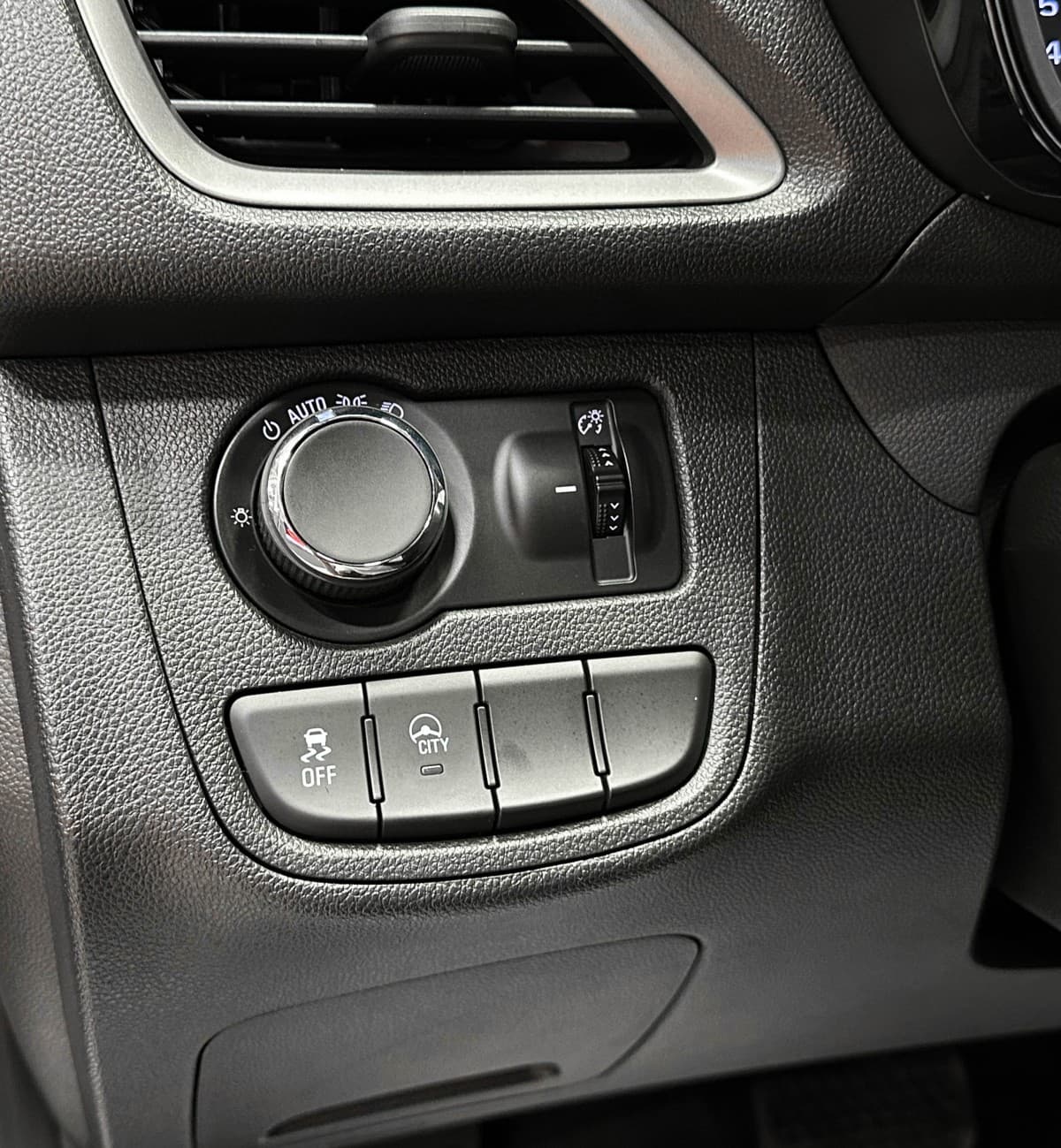 Chevrolet Spark - фото 18