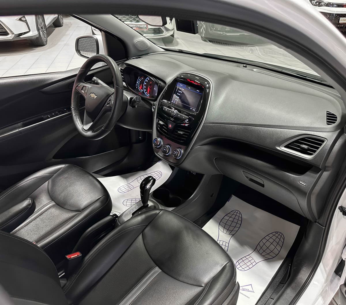 Chevrolet Spark - фото 16