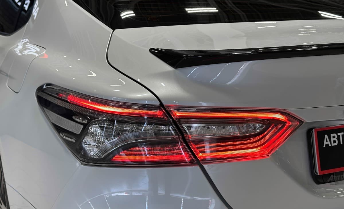 Toyota Camry - фото 8