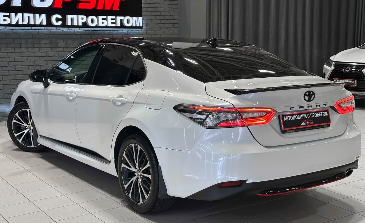Toyota Camry - фото 9