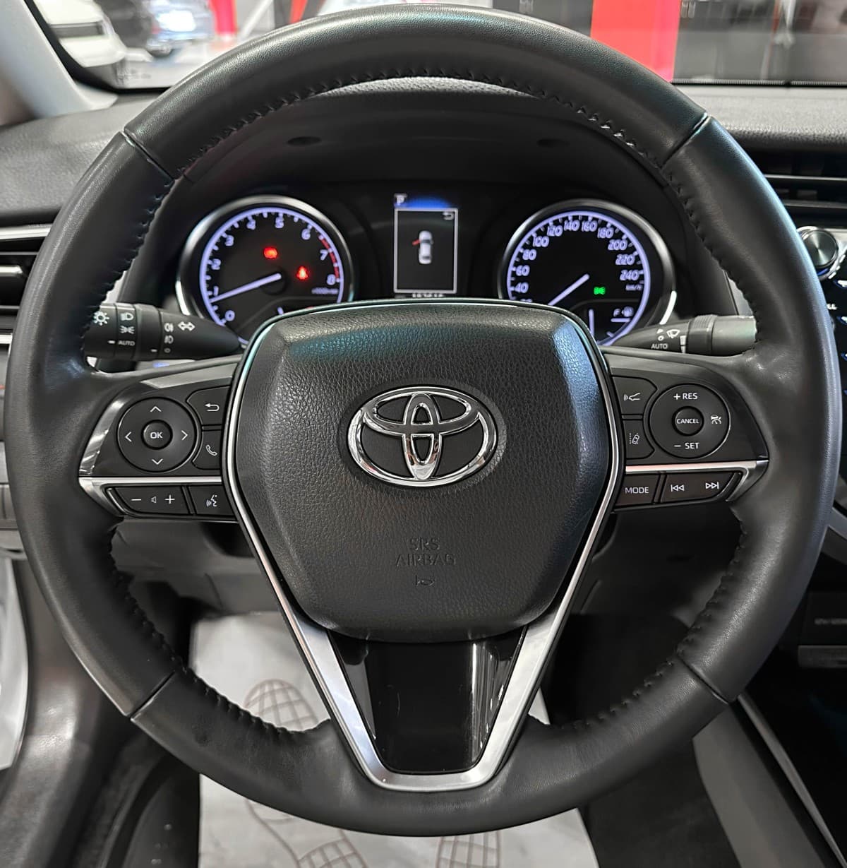 Toyota Camry - фото 25