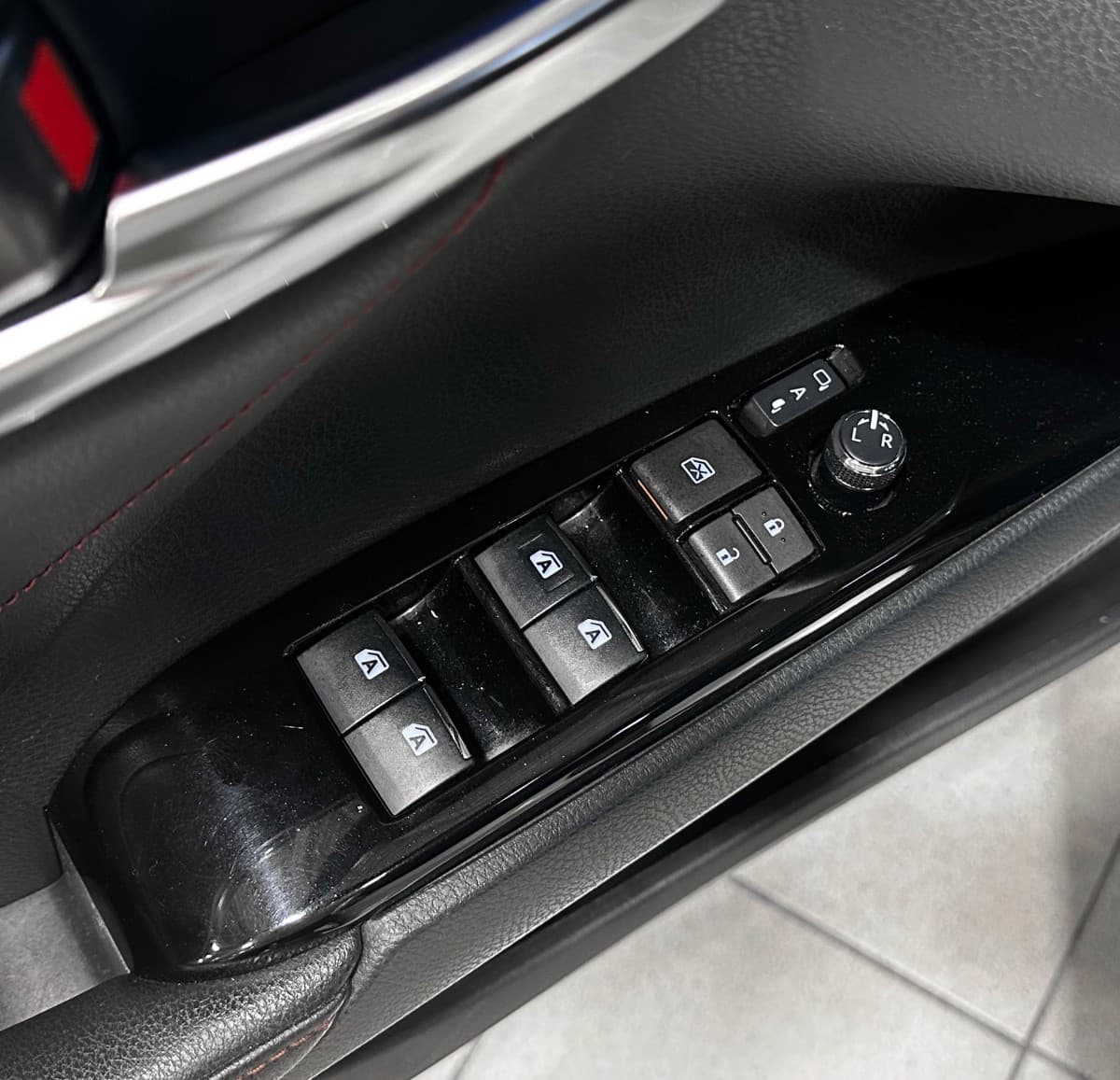 Toyota Camry - фото 17