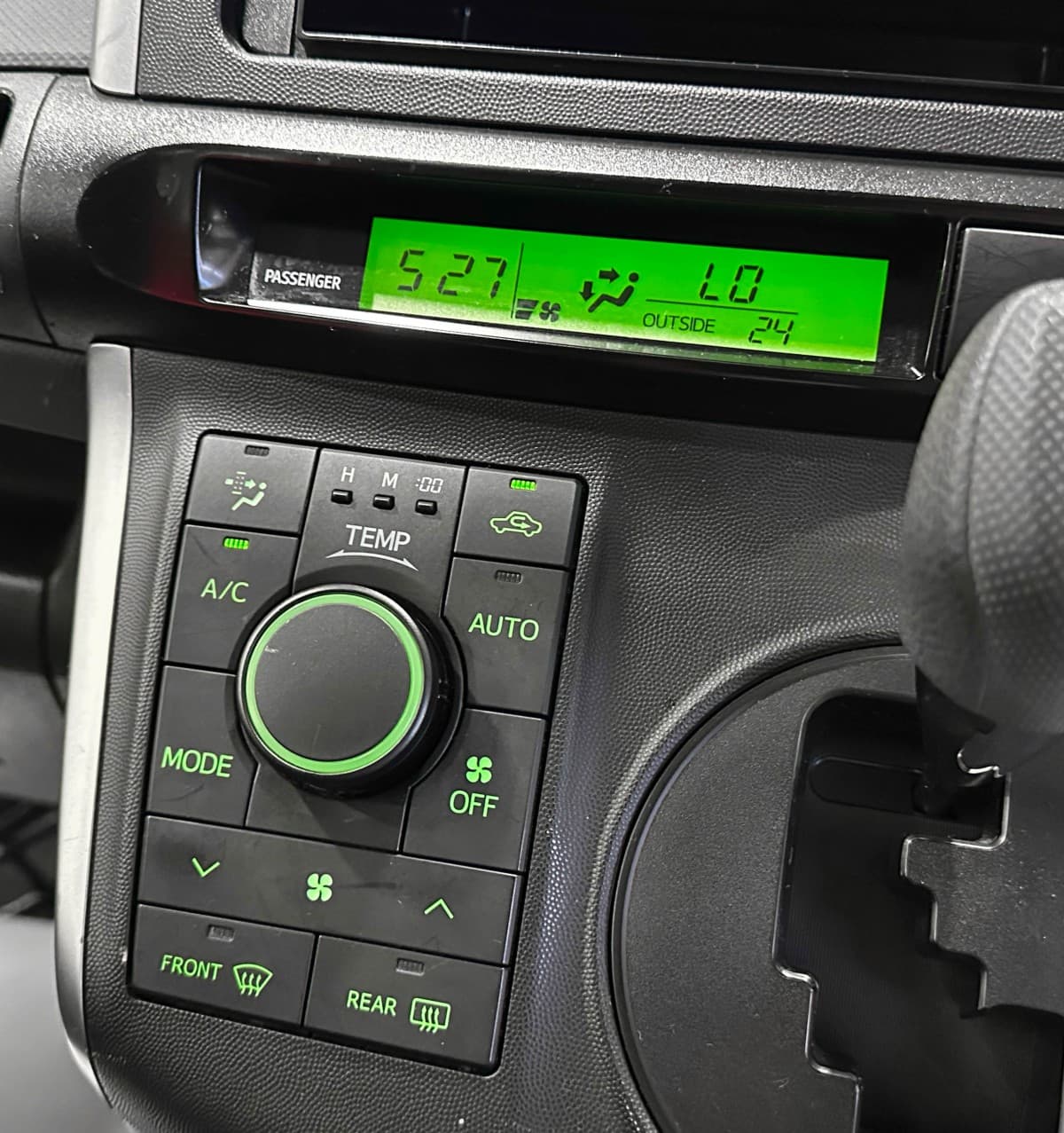 Toyota Wish - фото 22