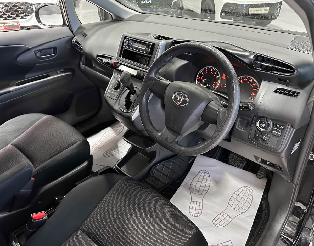 Toyota Wish - фото 10