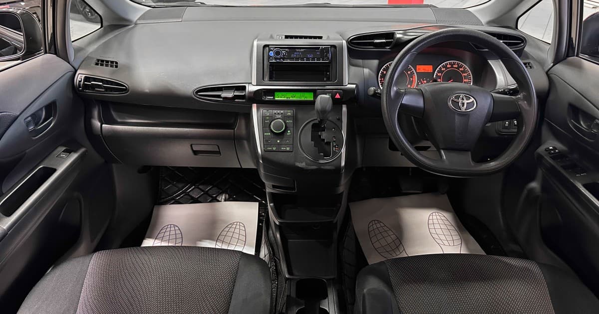 Toyota Wish - фото 24