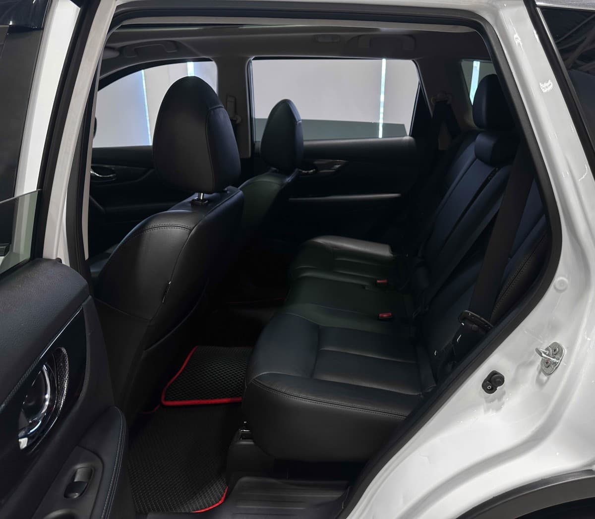 Nissan X-Trail - фото 12