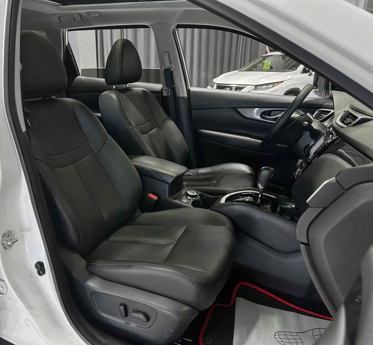 Nissan X-Trail - фото 15