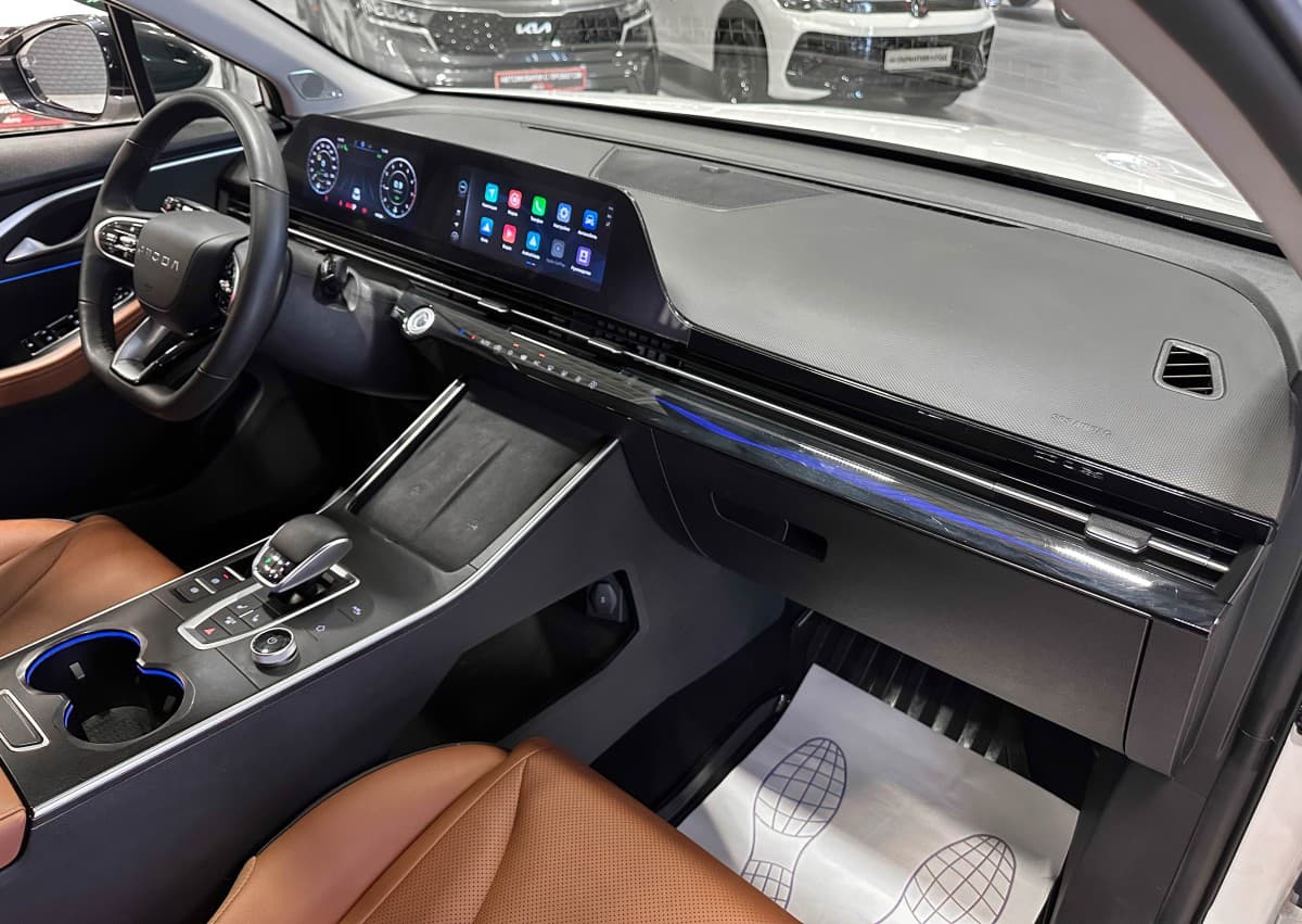Omoda C5 - фото 16