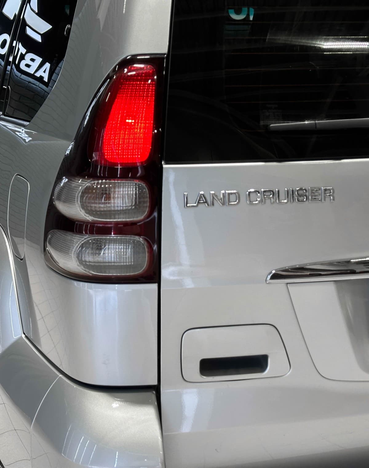 Toyota Land Cruiser Prado - фото 8