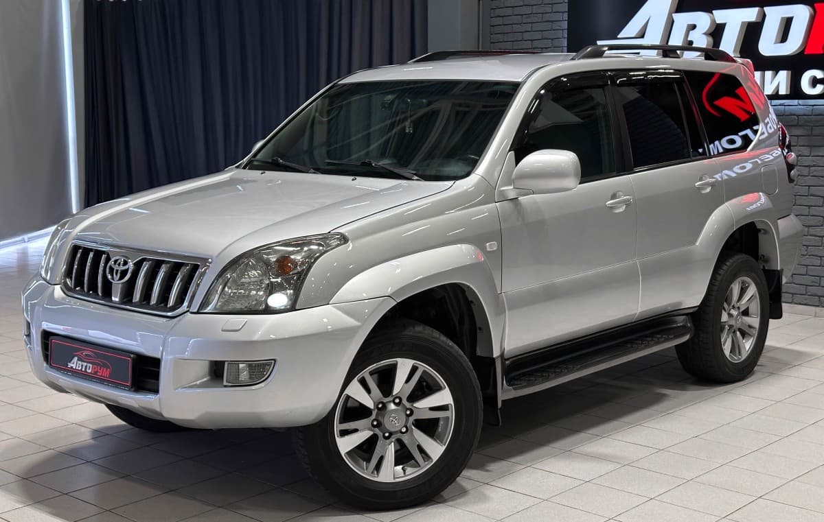 Toyota Land Cruiser Prado - 2