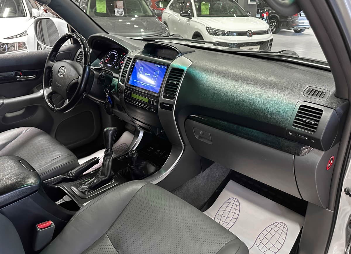 Toyota Land Cruiser Prado - фото 17
