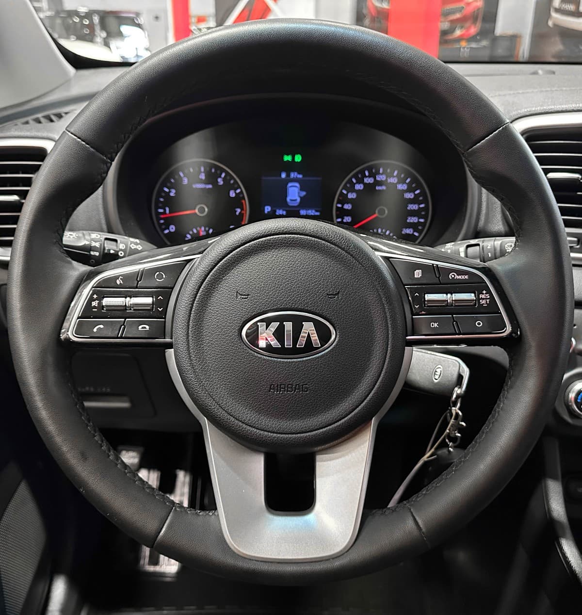 Kia Qle (Sportage) - фото 26