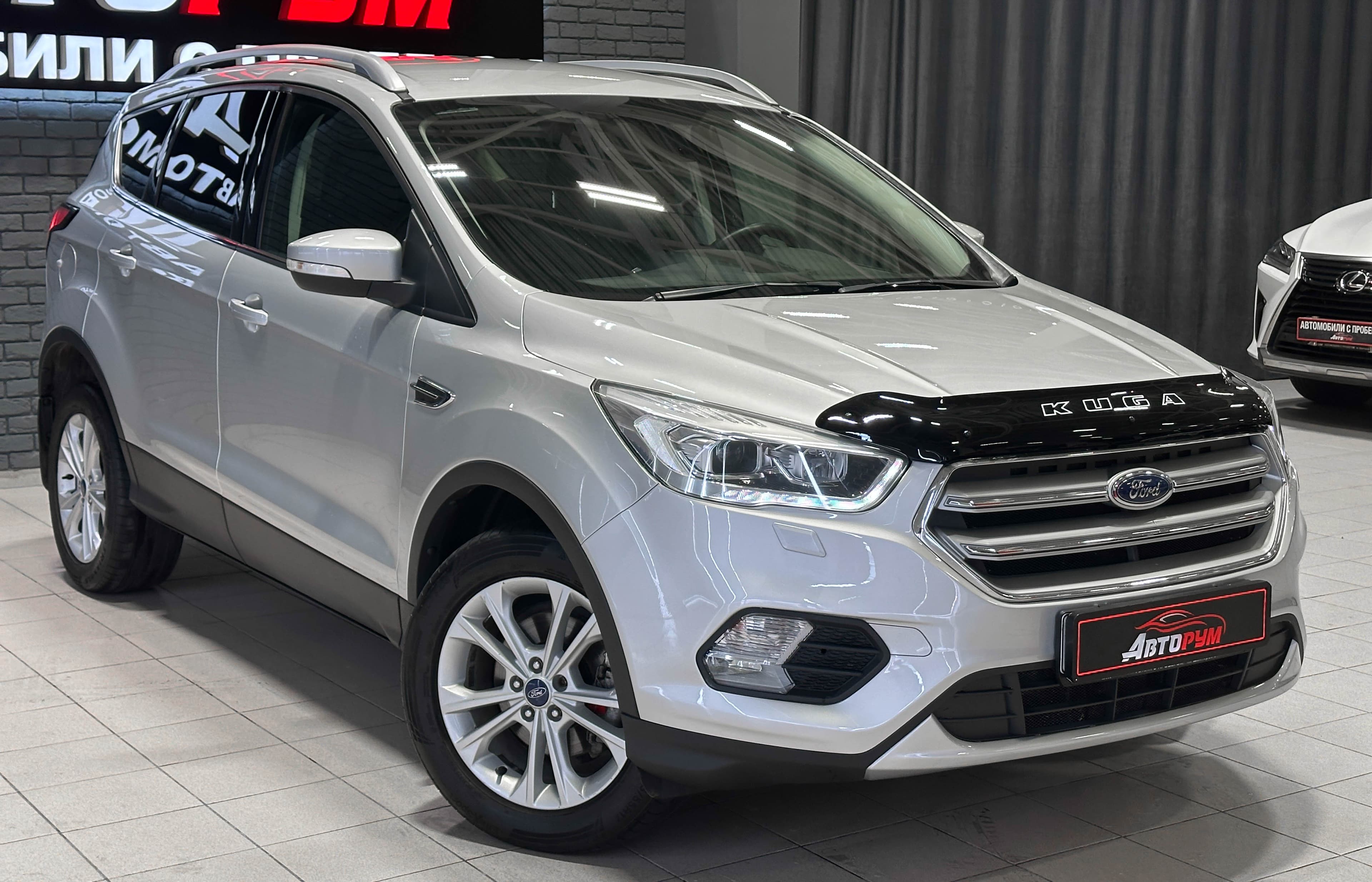 Ford Kuga - 5