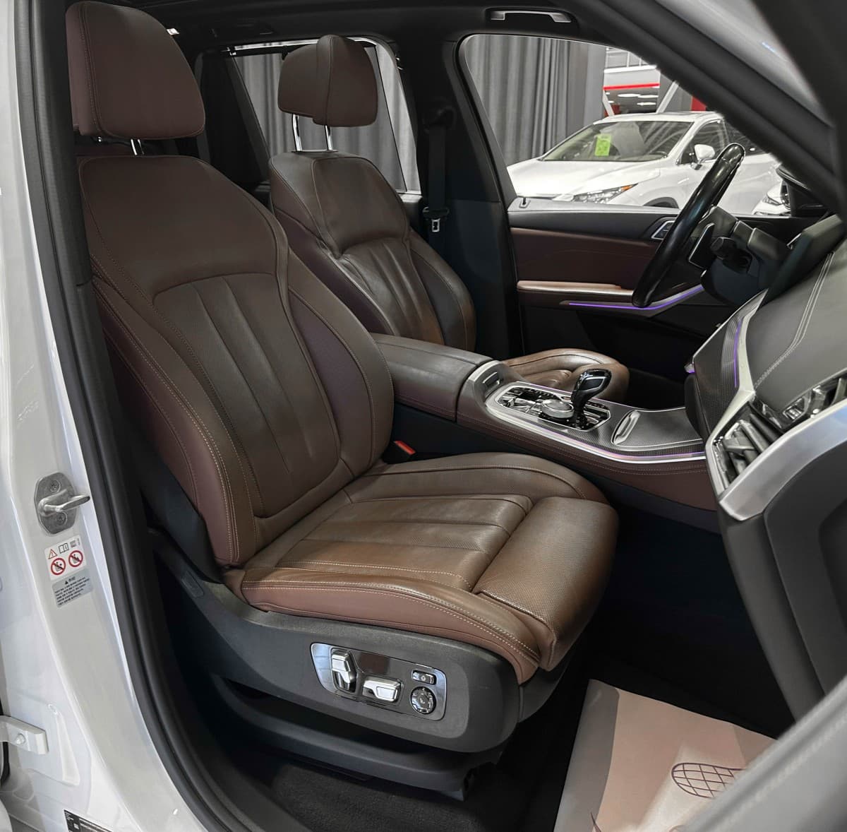 BMW X5 - фото 19