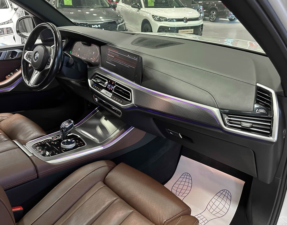 BMW X5 - фото 20